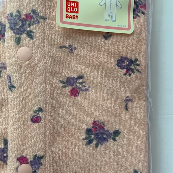 Uniqlo Baby Coverall - Picture 5 of 5